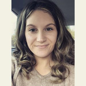 Meet your Posher, Marissa